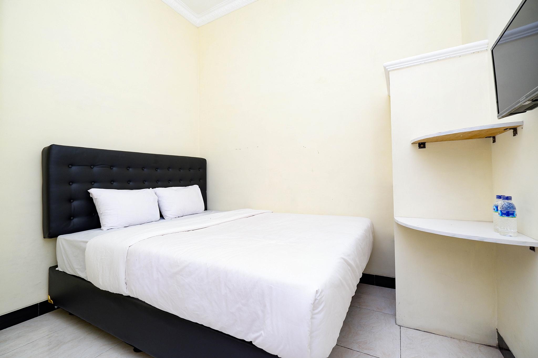 Super Oyo Capital O 2258 Santana Syariah Guest House Kartosuro Exteriér fotografie