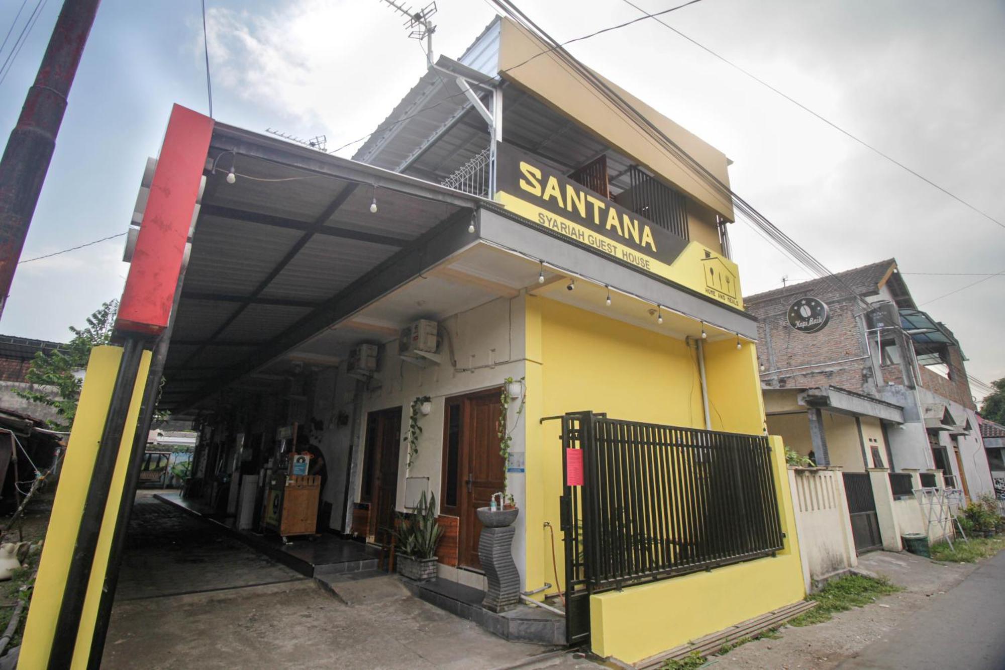Super Oyo Capital O 2258 Santana Syariah Guest House Kartosuro Exteriér fotografie